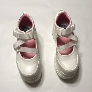 Yosuke Japan shoe brand platform buckle Mary Jane